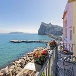 Lieta Ischia