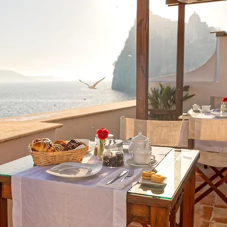 Lieta Bed & Breakfast 3*
