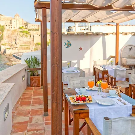 Lieta Ischia