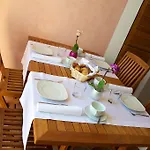 Lieta 4* Ίσκια