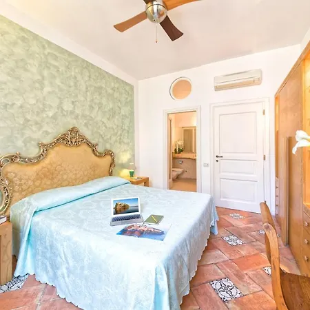 Bed & Breakfast Lieta 4*